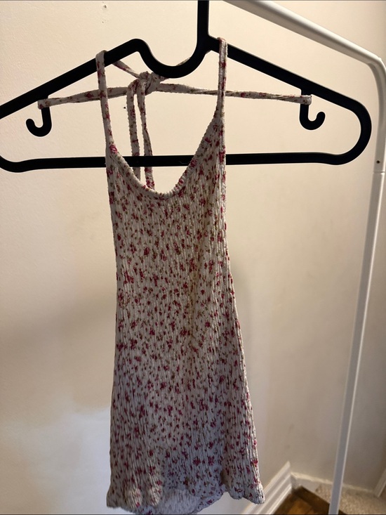 stradivarius Tops - stradivarius Cream Knit Tank with Pink Speckle